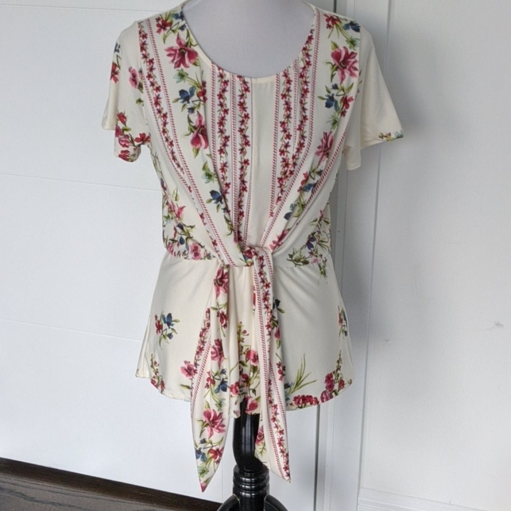 Les Ami's floral peplum top with tie feature